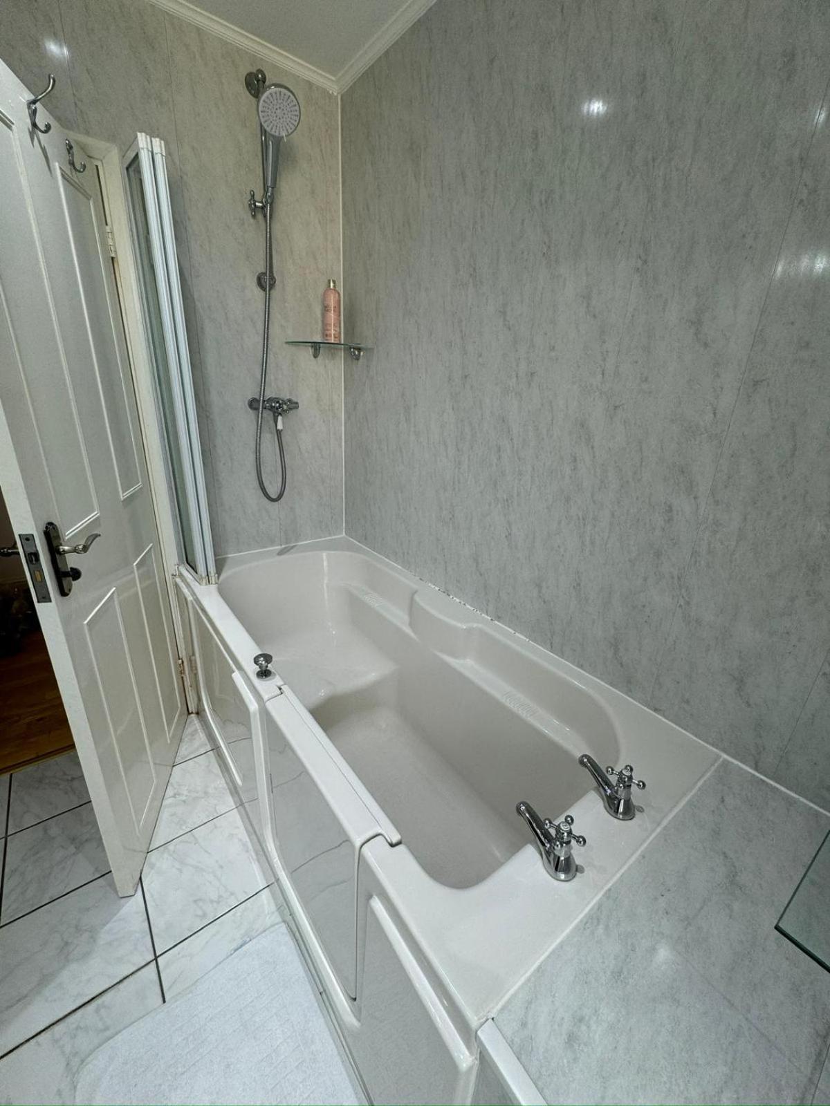 Serene Ocean Side Apartment Btn Μπράιτον Εξωτερικό φωτογραφία
